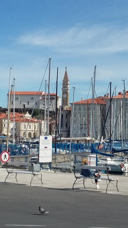 Apartma Mery Piran Bagian luar foto