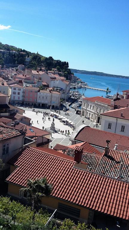 Apartma Mery Piran Bagian luar foto