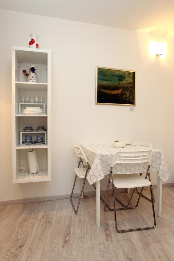 Apartma Mery Piran Bagian luar foto